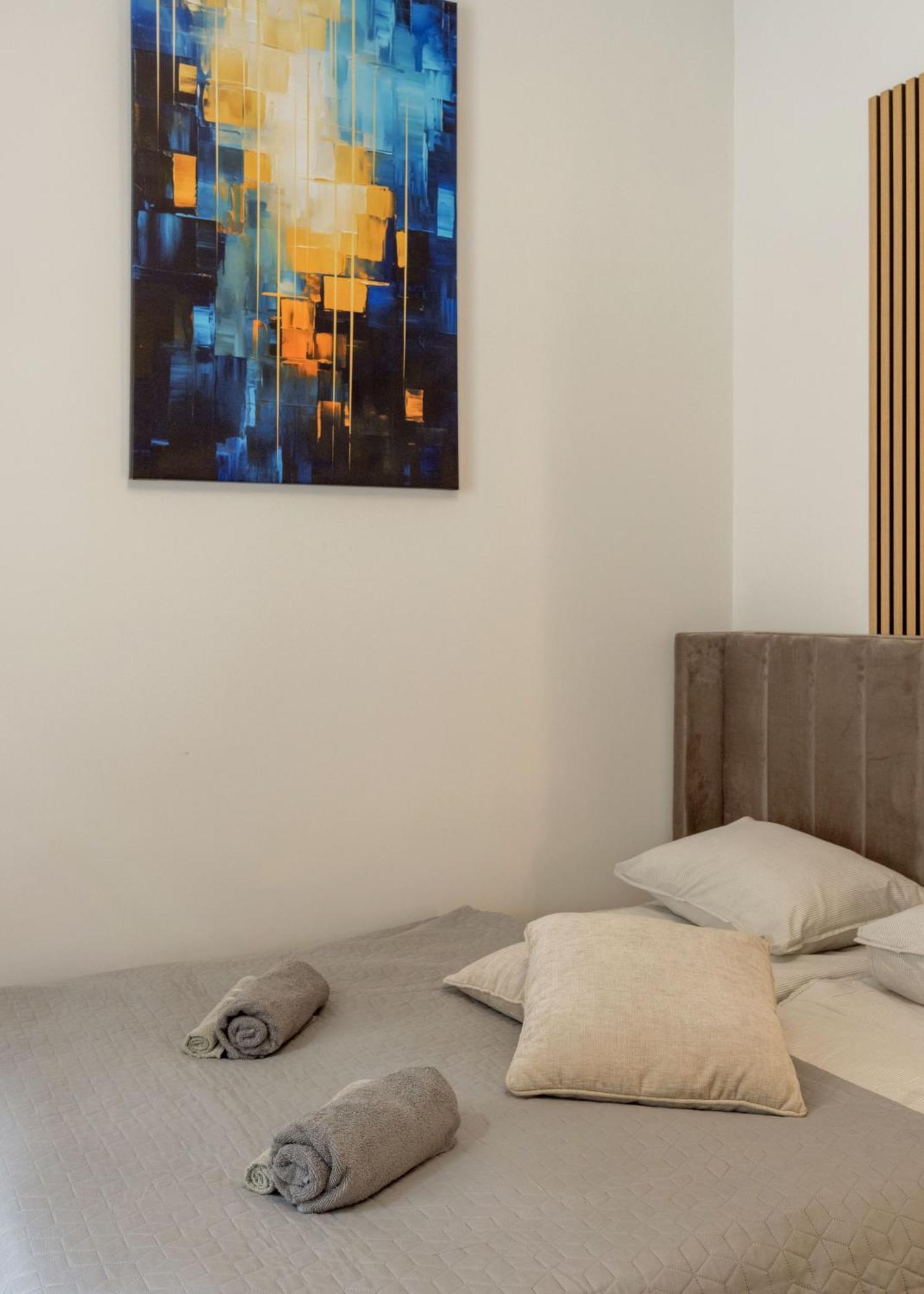 Sleek Downtown Living Apartment Будапеща Екстериор снимка