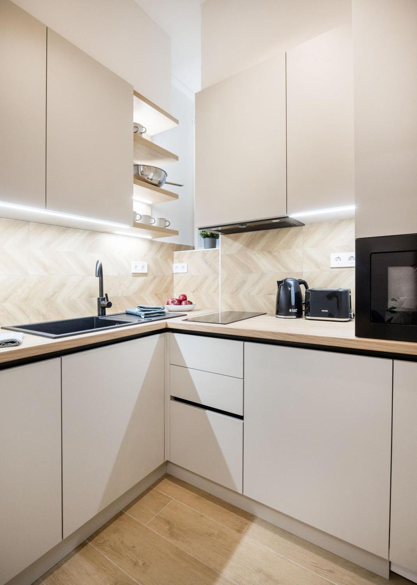 Sleek Downtown Living Apartment Будапеща Екстериор снимка