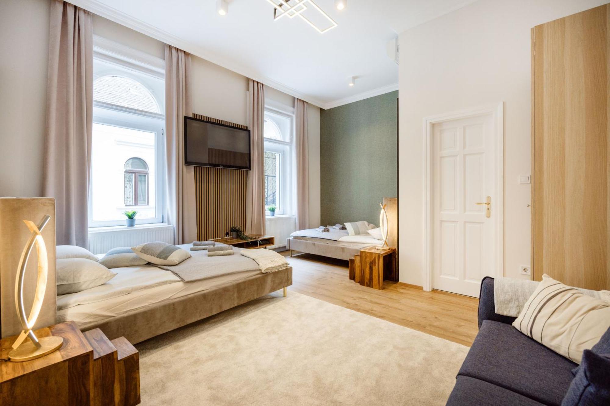 Sleek Downtown Living Apartment Будапеща Екстериор снимка